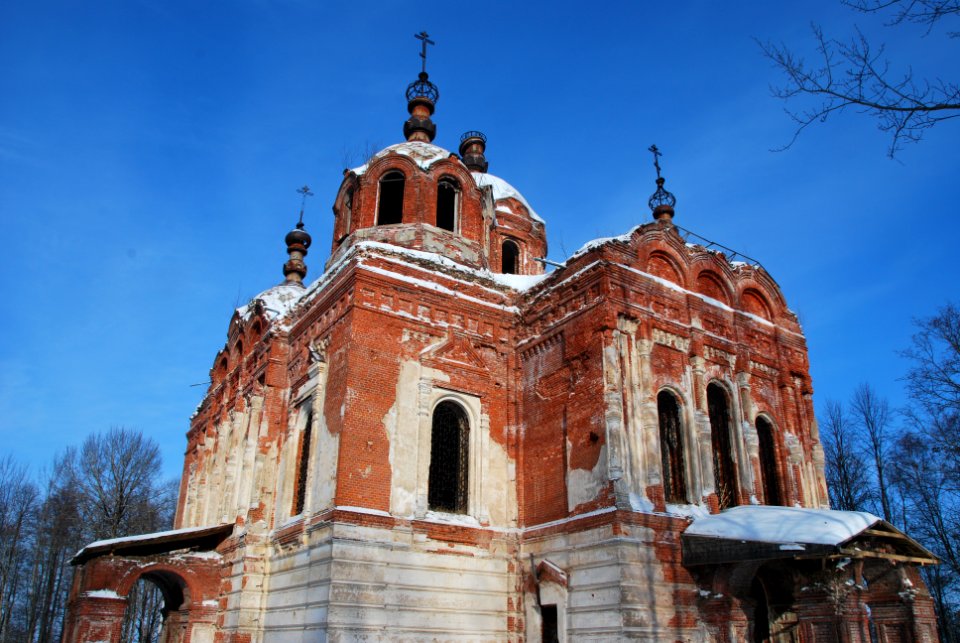 Uspenskiy cathedral Rdeyskiy monastery south side