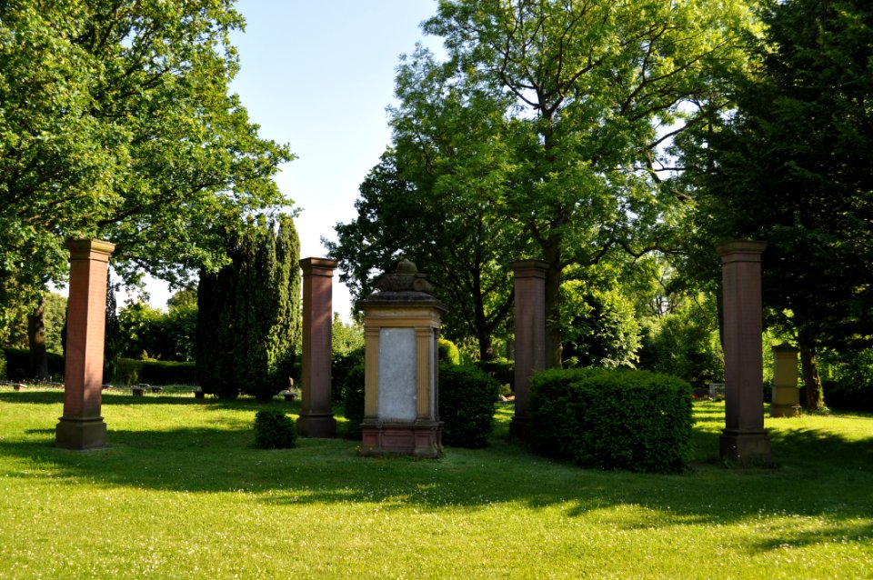 Usingen, Friedhof, Ehrenmal