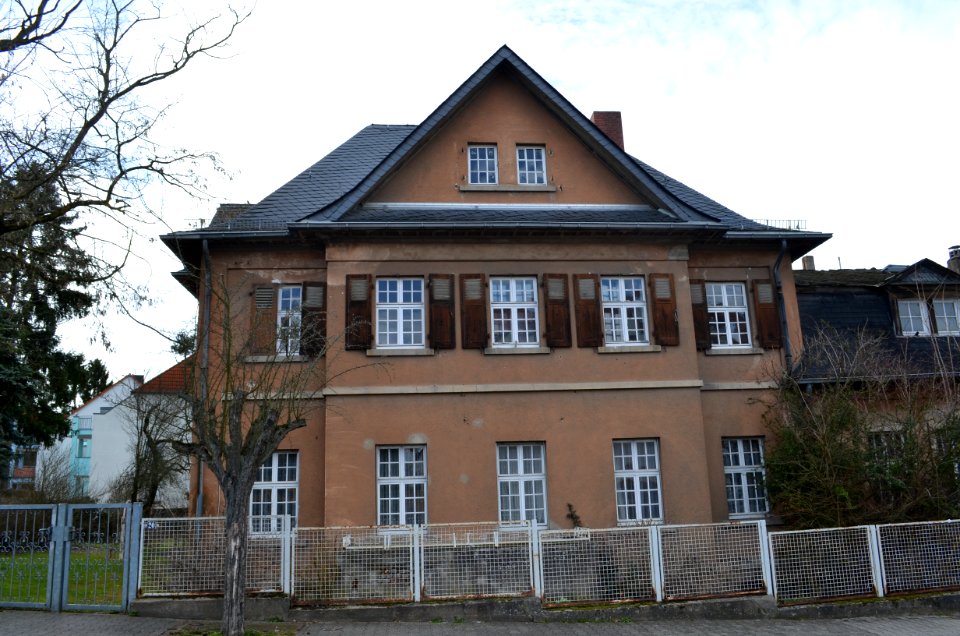 Usingen, Bahnhofstr. 20, Front