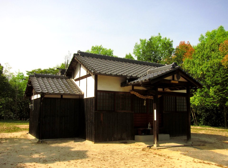 Ushitora-onzaki-jinja (Kita-ku, Okayama) shaden