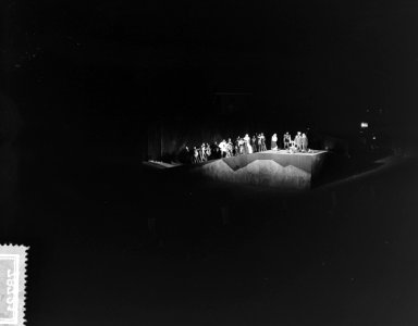 USC-lustrumspel Met koningin Juliana , Prins Bernhard en Prinses Beatrix, Bestanddeelnr 907-8721
