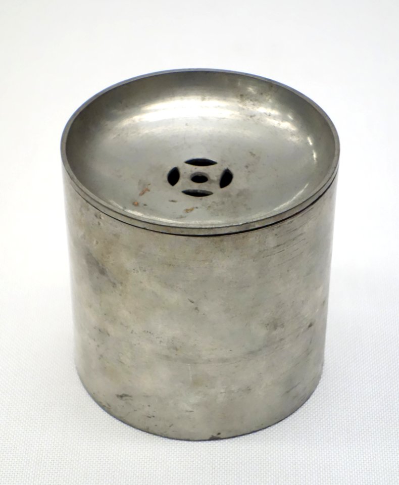 Used Tea Leaf Receptacle, Okinawa Main Island, Second Sho Dynasty, Ryukyu Kingdom, 19th century, tin - Tokyo National Museum - DSC05417