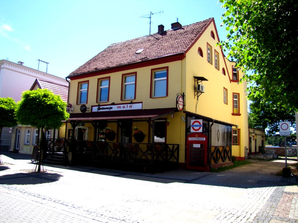 Ustka, ul. Marynarki Polskiej 16 - restauracja Molo Cafe