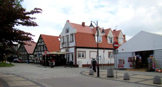 Ustka, ul. Marynarki Polskiej 23, 25 i 27