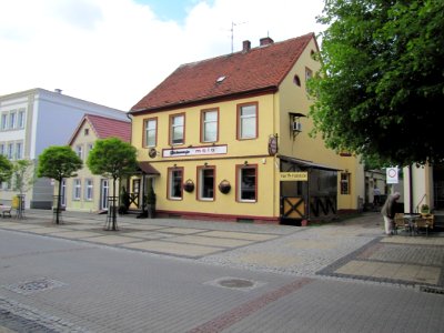 Ustka, ul. Marynarki Polskiej 16 - restauracja Molo Cafe 02