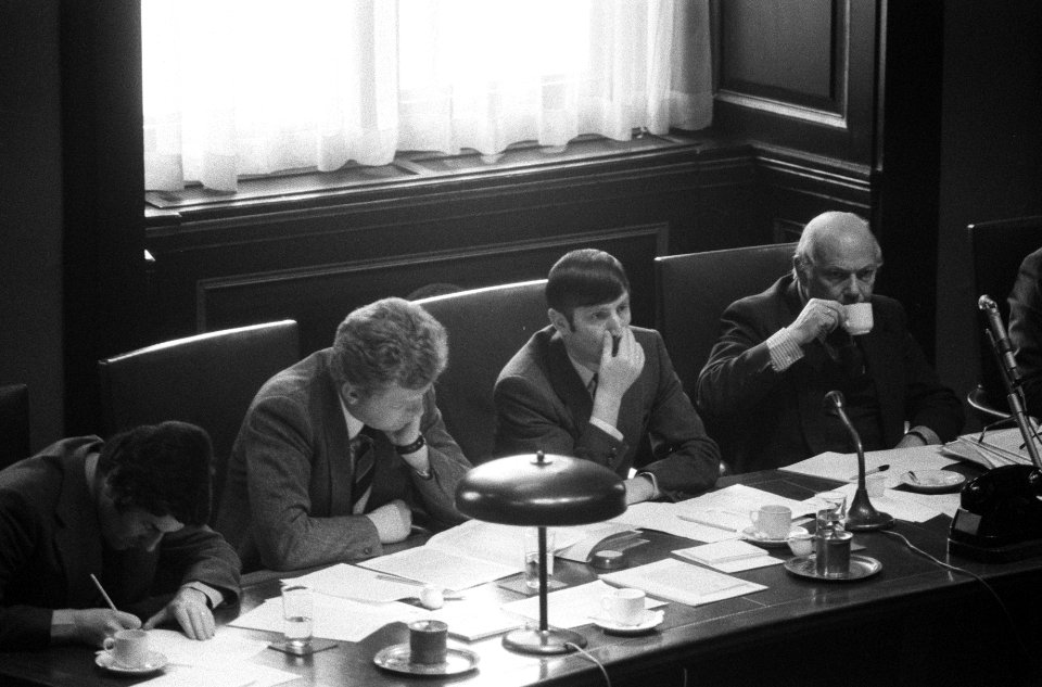 V.l.n.r. de ministers Lubbers, Duisenberg, Van Agt en premier Den Uyl, Bestanddeelnr 926-9239