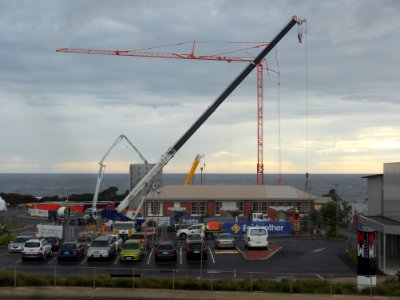 UTAS cranes Burnie 20200519-001