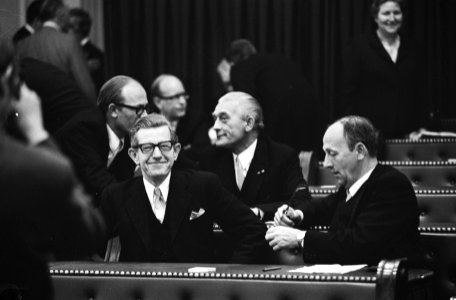 V.l.n.r. Koekoek, Roolvink en Schakel, Bestanddeelnr 924-5404