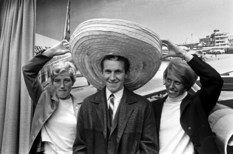 V.l.n.r. Mieke Jaapies (kano), Rini Wagtmans (wielrennen) en Janny van Eyck Vos , Bestanddeelnr 919-7237