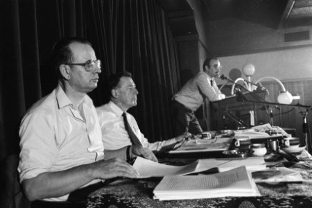 V.l.n.r. Prof. dr. C.J. Rijnvos, prof. dr. H.W.J. Bosman (voorzitter) en drs. A., Bestanddeelnr 932-7170