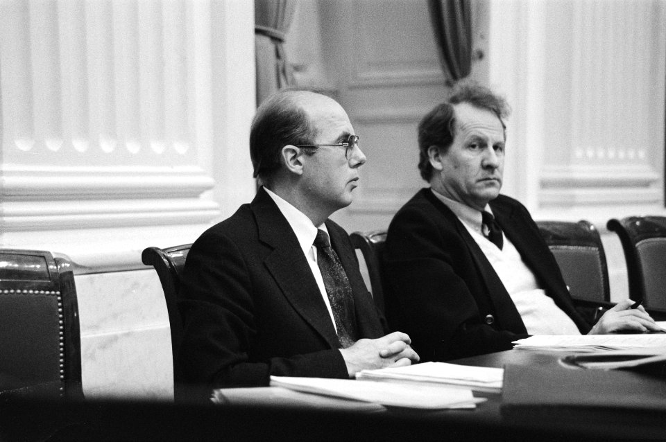 V.l.n.r. minister Job de ruiter en staatssecratris Gerrit Brokx bij de voortzett, Bestanddeelnr 931-2769