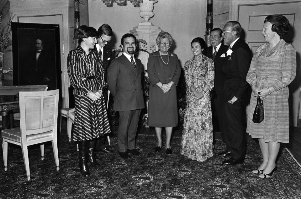 V.l.n.r. prinses Margriet, Van Vollenhoven, kroonprins Hassan, prinses Sarvath…, Bestanddeelnr 929-0971