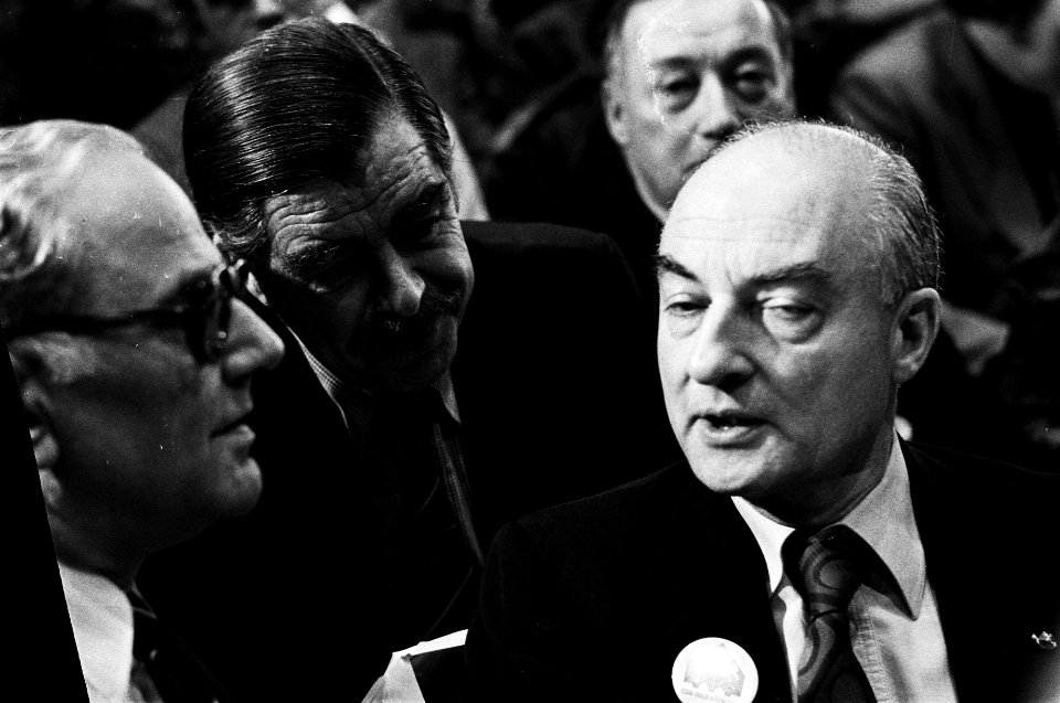 V.l.n.r. minister Van der Stee (Landbouw en Visserij), kamerlid Ploeg (VVD) en o, Bestanddeelnr 930-5876