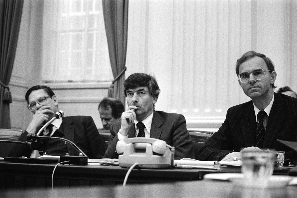 V.l.n.r. Minister Van Aardenne (Economische Zaken), premier Lubbers en minister , Bestanddeelnr 932-7288