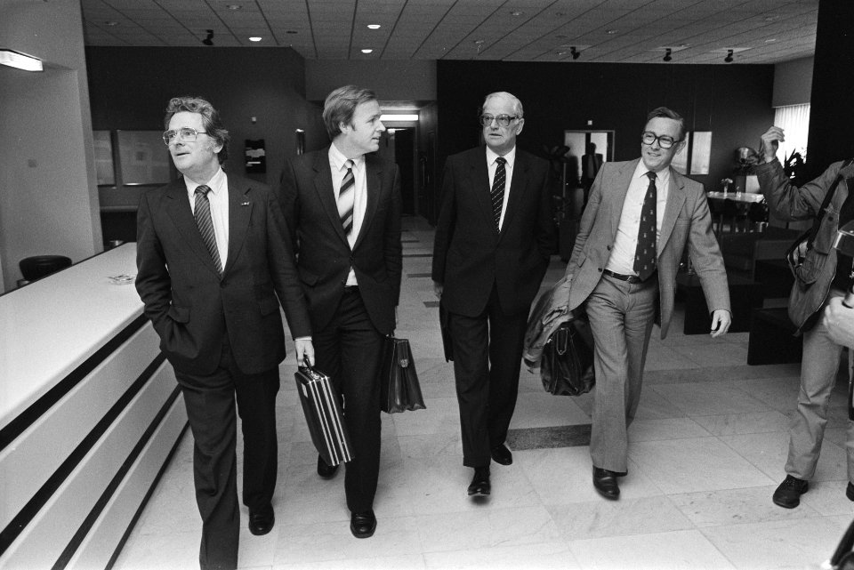 V.l.n.r. ministers De Graaf, Terlouw, Van der Stee en staatssecretaris Van Zeil , Bestanddeelnr 932-3707