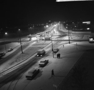 Utrechtse brug 's avonds in de sneeuw, Bestanddeelnr 918-4624