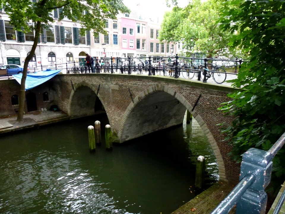 Utrecht Rijksmonument 18281 Weesbrug Oude Gracht
