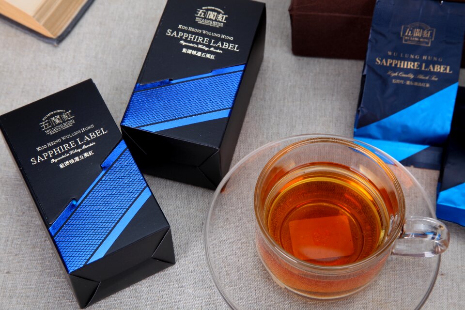 Black tea blue tag five lofty red
