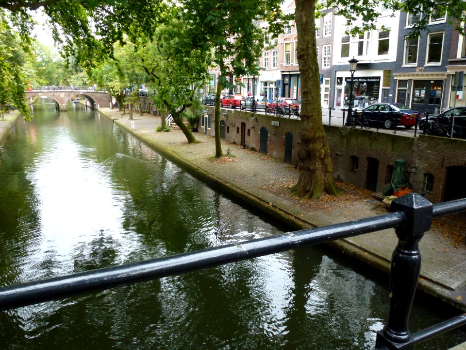 Utrecht Rijksmonument 356287 werfmuren, Oude Gracht (2)
