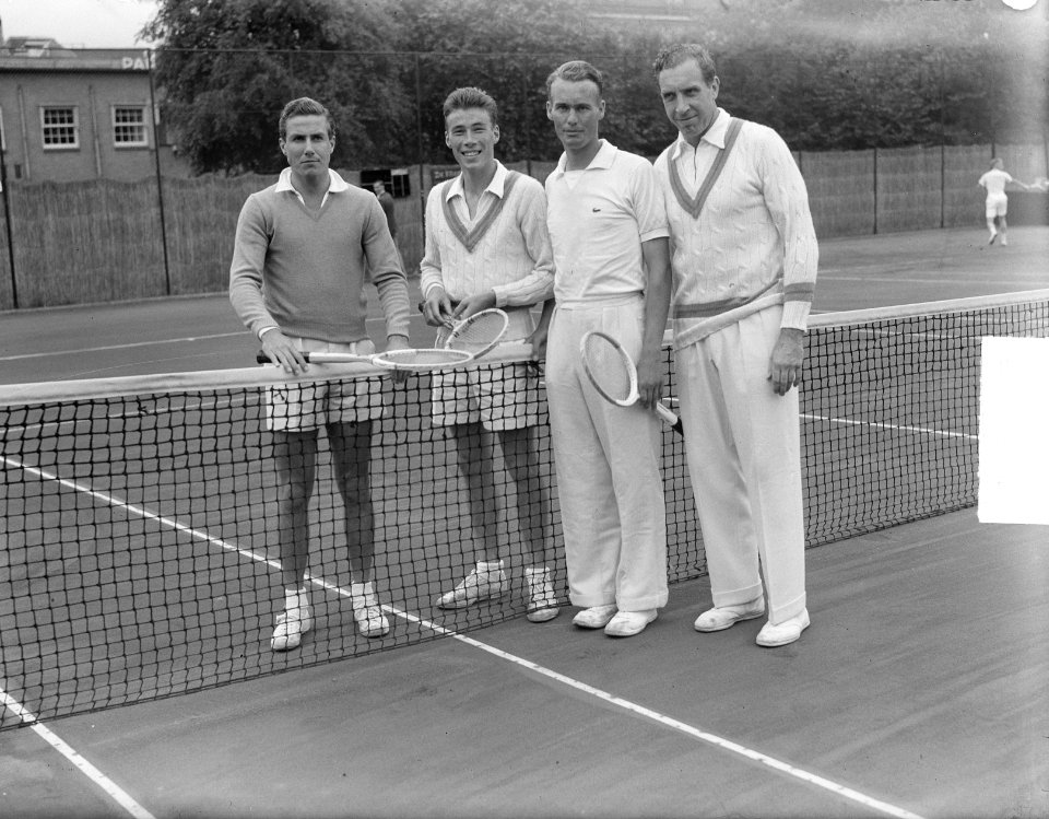V.l.n.r. J. Brichart, Washer, Ivo Rinkel en Hans van Swol, Bestanddeelnr 904-0988