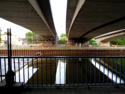 Untersicht Brücken der Bundesstraße 80 mit Blickrichtung Ost in Halle (Saale) im Mai 2019b