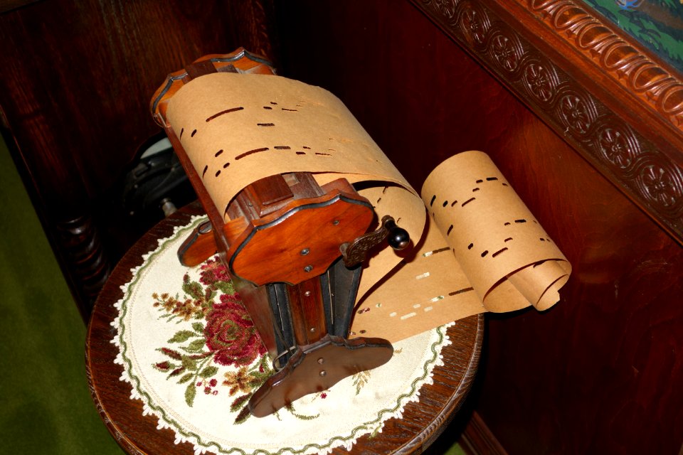 Unknown instrument - Bayernhof Museum - DSC06360