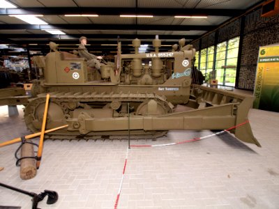 Unknown Bulldozer hood no USA 955247 pic2