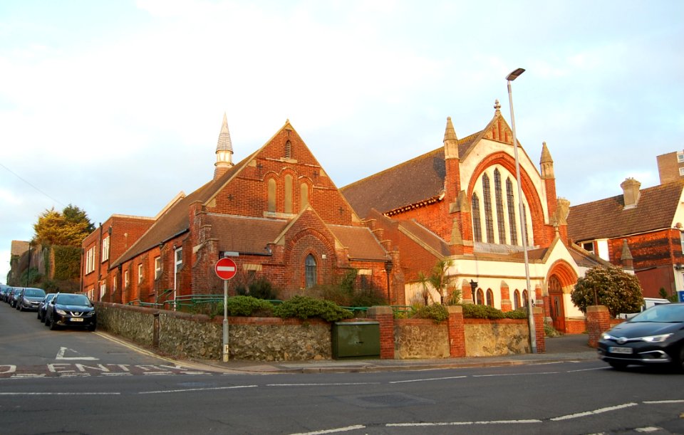 Upperton with St Andrew's United Reformed Church, Upperton Road, Eastbourne (February 2019) (Church and Church Hall) (5)