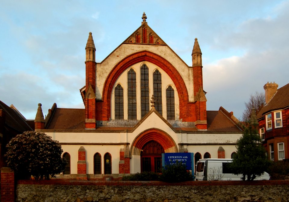 Upperton with St Andrew's United Reformed Church, Upperton Road, Eastbourne (February 2019) (6)