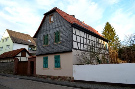 Unterliederbach, Liederbacher Straße 58
