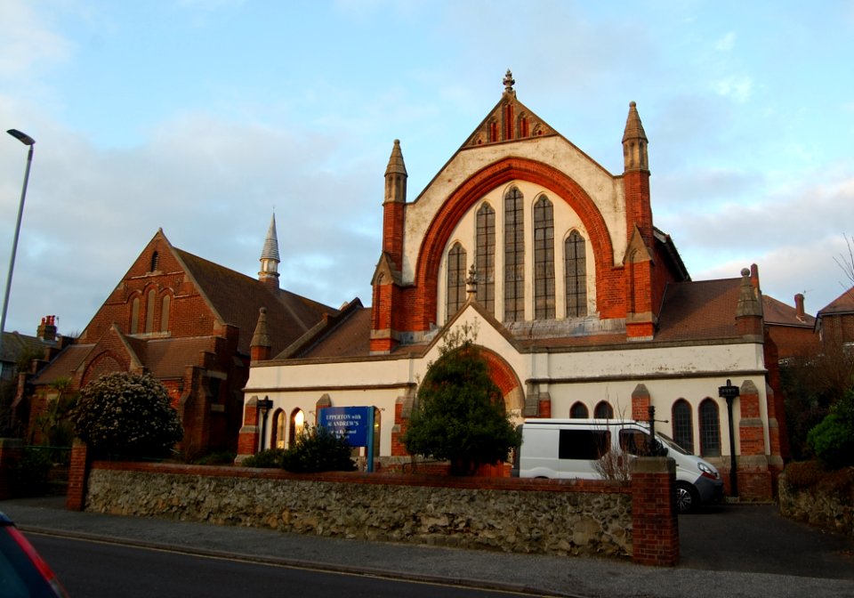 Upperton with St Andrew's United Reformed Church, Upperton Road, Eastbourne (February 2019) (9)