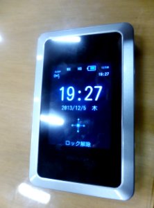 UQ WiMAX Wi-Fi WALKER WiMAX2+ (1)