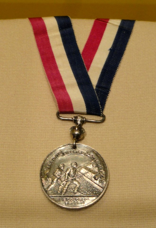 United States Colored Troops Medal, 1864, commissioned by General Benjamin Butler to honor troops under his command - National Museum of American History - DSC06161