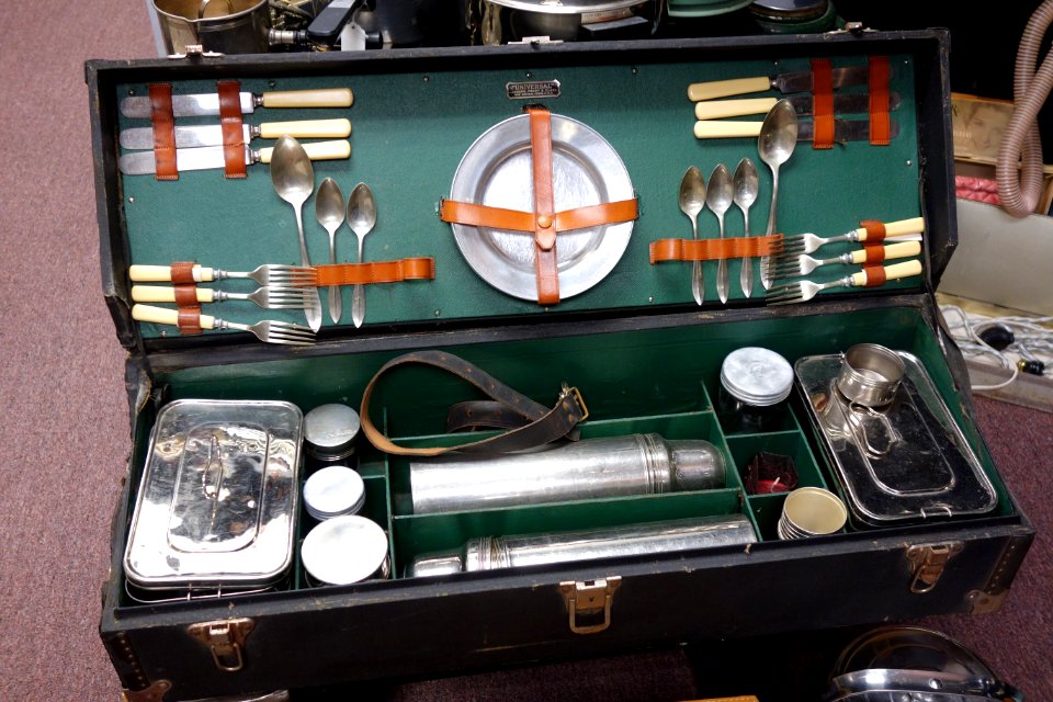 Universal picnic equipment - New Britain Industrial Museum - DSC09794