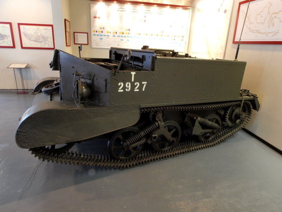 Universal Carrier Mk II pic-6