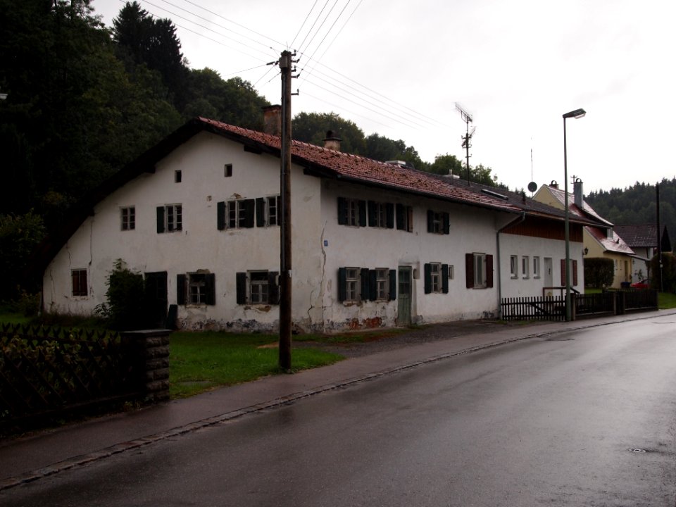 Unterdiessen, Ellighofer Strasse 17