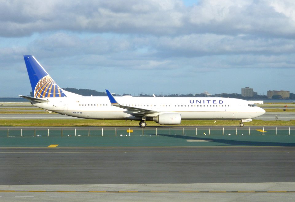 United 737 n53441