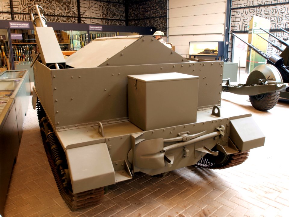 Universal Carrier, Conger Device (mine clearing) pic2