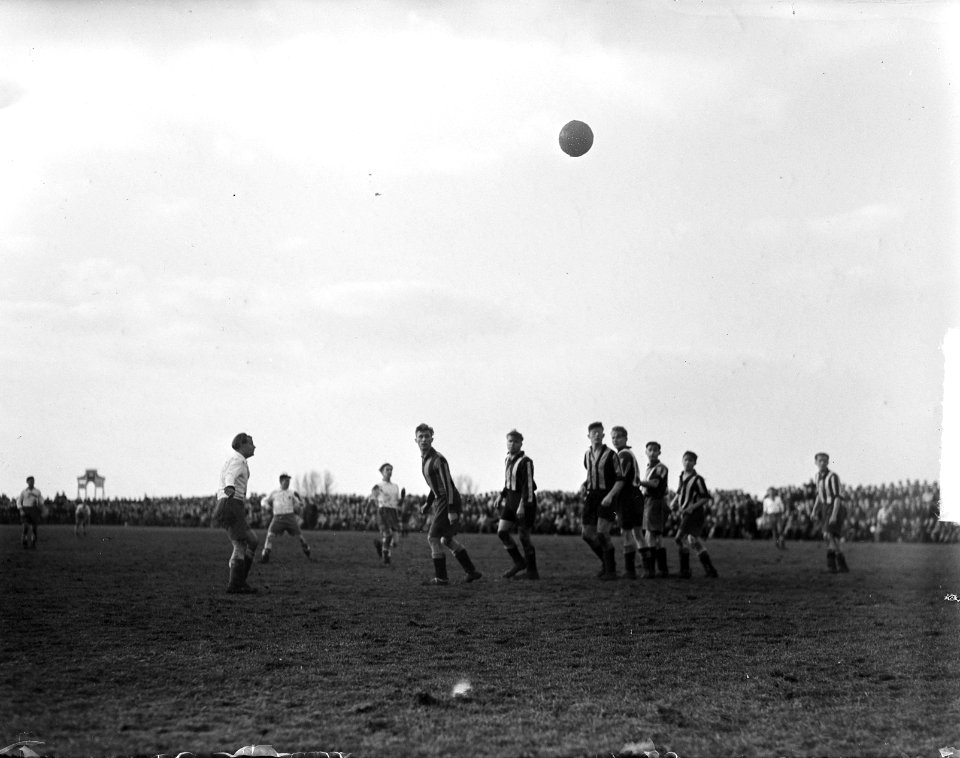 Unitas tegen HVV 0-0, Bestanddeelnr 903-2560