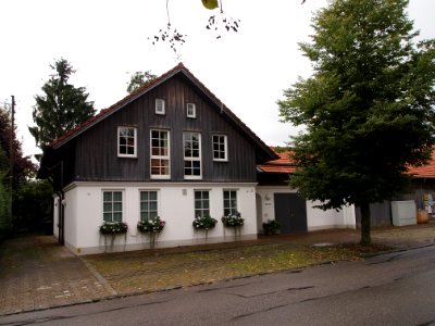Unterdiessen, Bahnhofstrasse 2 01