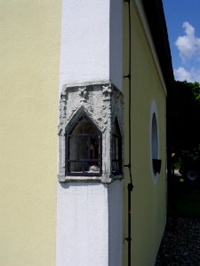 Unterdolling, gotische Ecknische