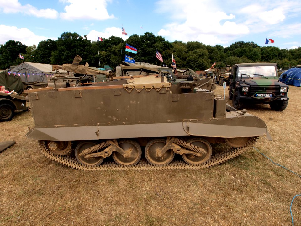 Universal carrier at W&P show pic2