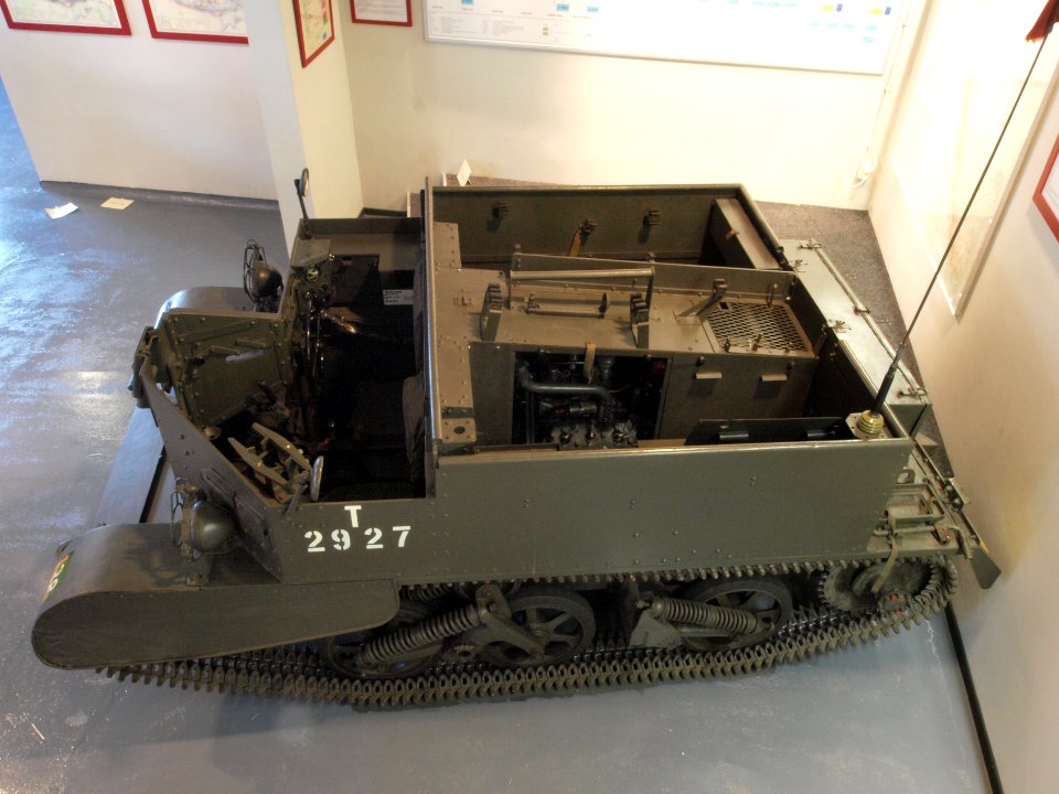 Universal Carrier Mk II pic-10