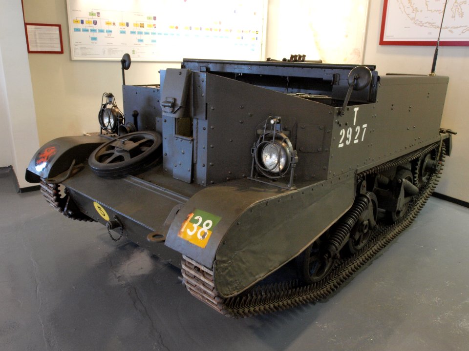Universal Carrier Mk II pic-5