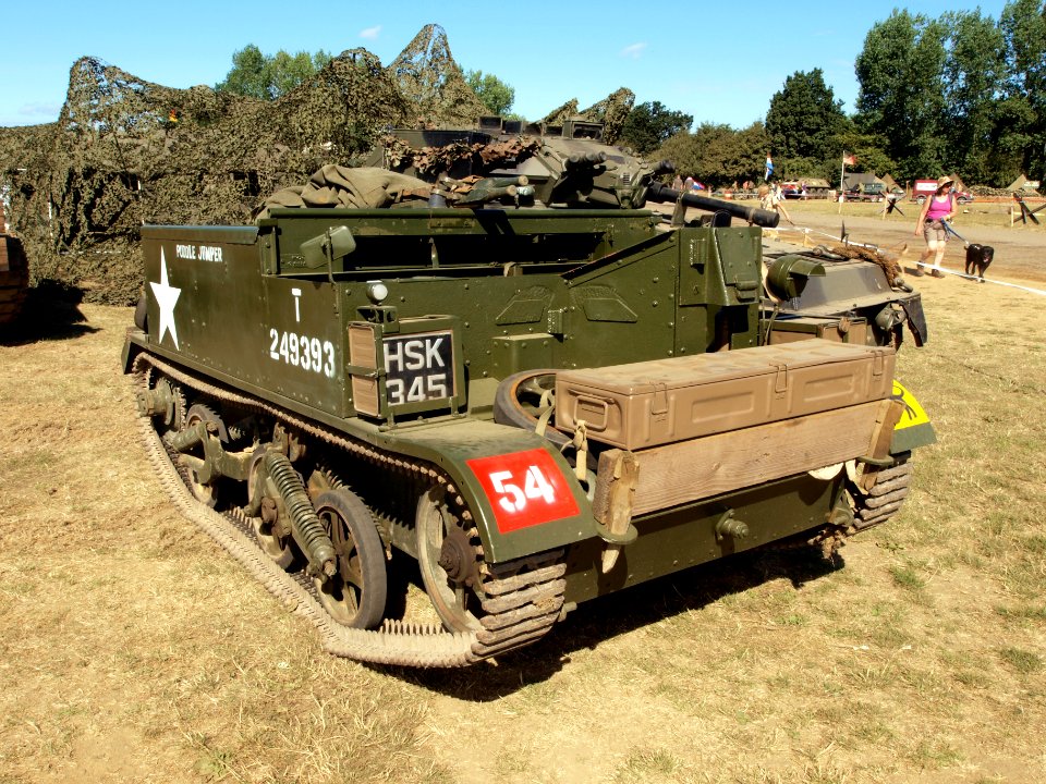 Universal carrier 'Puddle Jumper' T249393 pic2