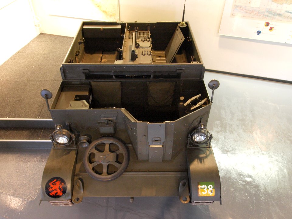 Universal Carrier Mk II pic-3