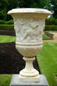 Urn - Waddesdon Manor - Buckinghamshire, England - DSC07508