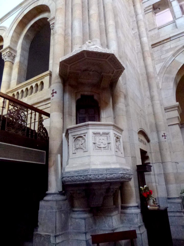 Urkiola - Santuario, interior 19