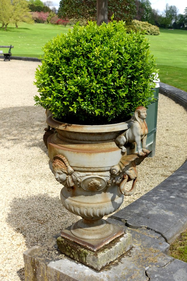 Urn with sphynx - Royal Castle of Laeken - Brussels, Belgium - DSC07109