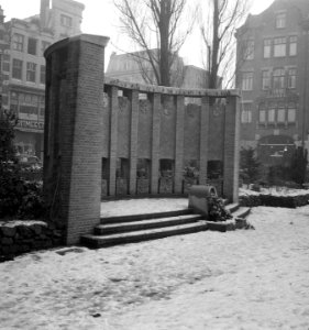 Urnen in het Nationaal Monument, Bestanddeelnr 904-3738